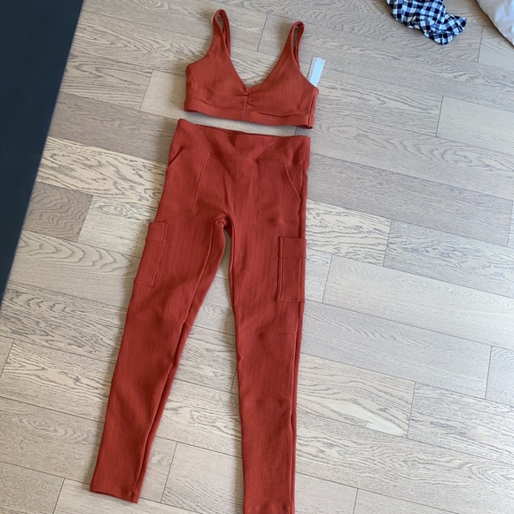 Devon Windsor Other - NWT Devon Windsor Ribbed Cargo SET bra+legging!